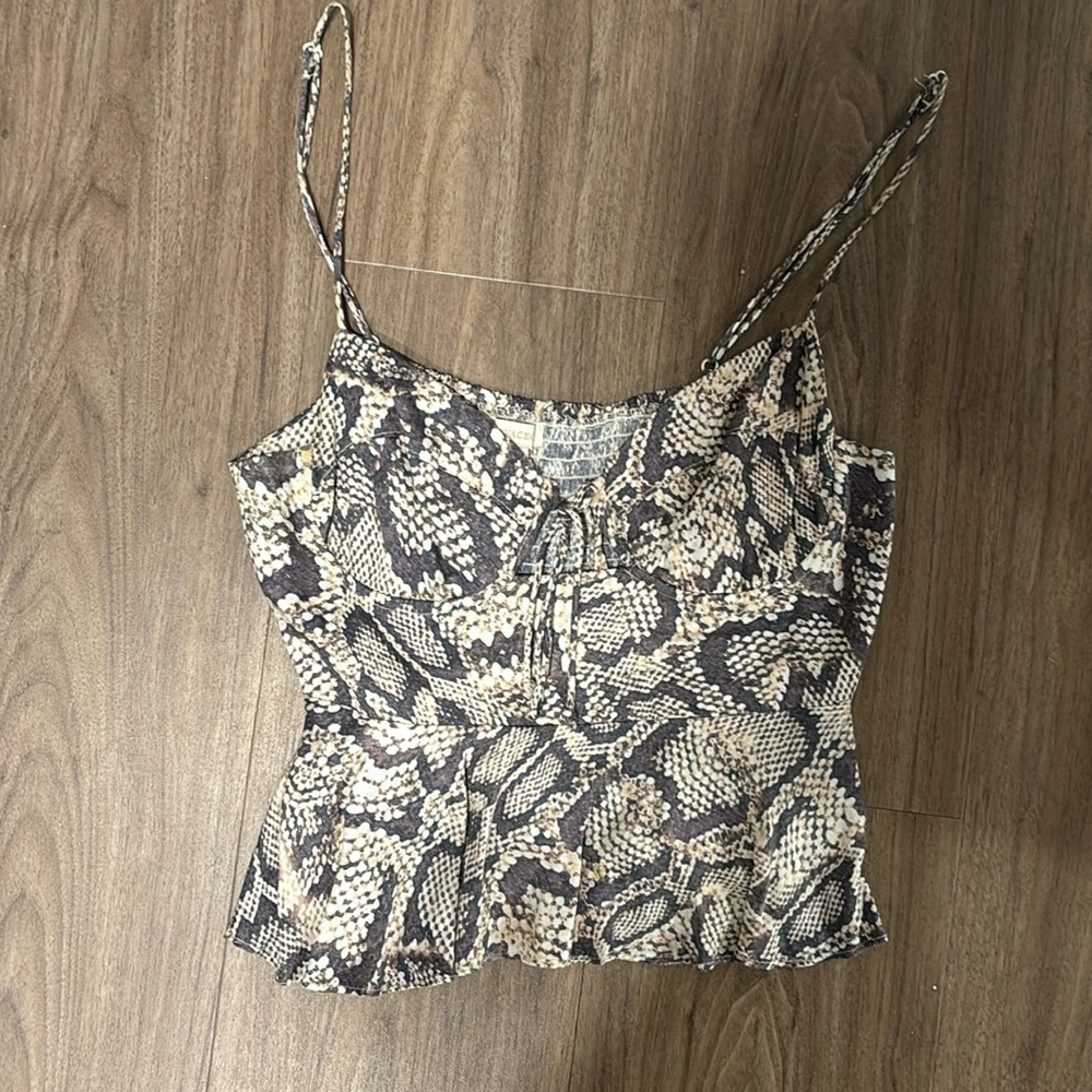 Underwire top